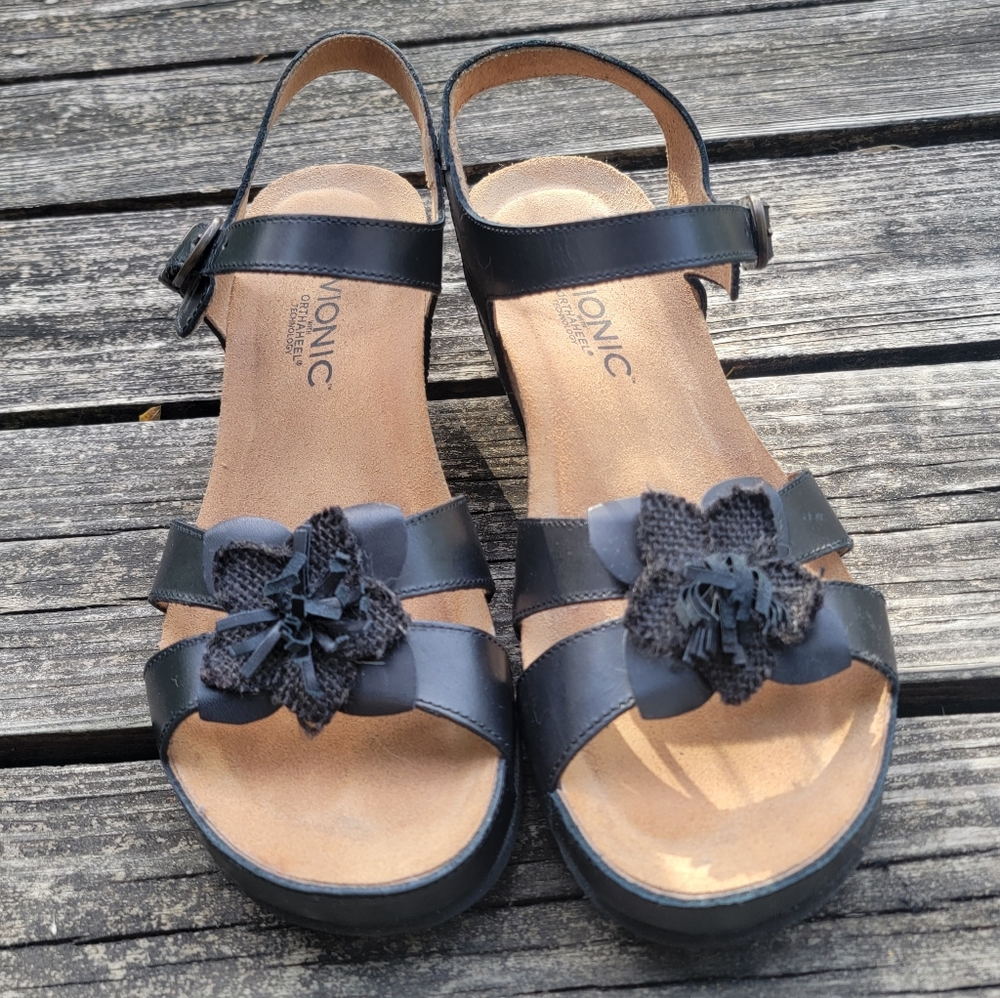 Vionic Gibraltar Black Leather Wedge Sandals with Flower - Size 9 - Worn Once
